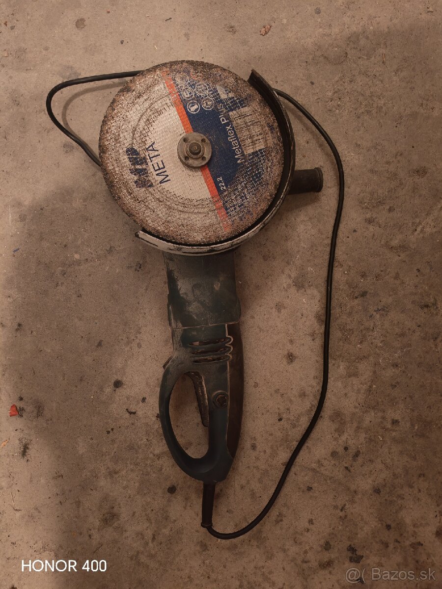Veľká uhlová brúska 2000 W - 2