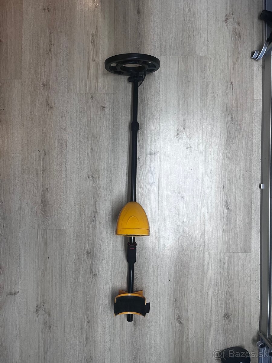Detektor kovov MD-3010II - 2