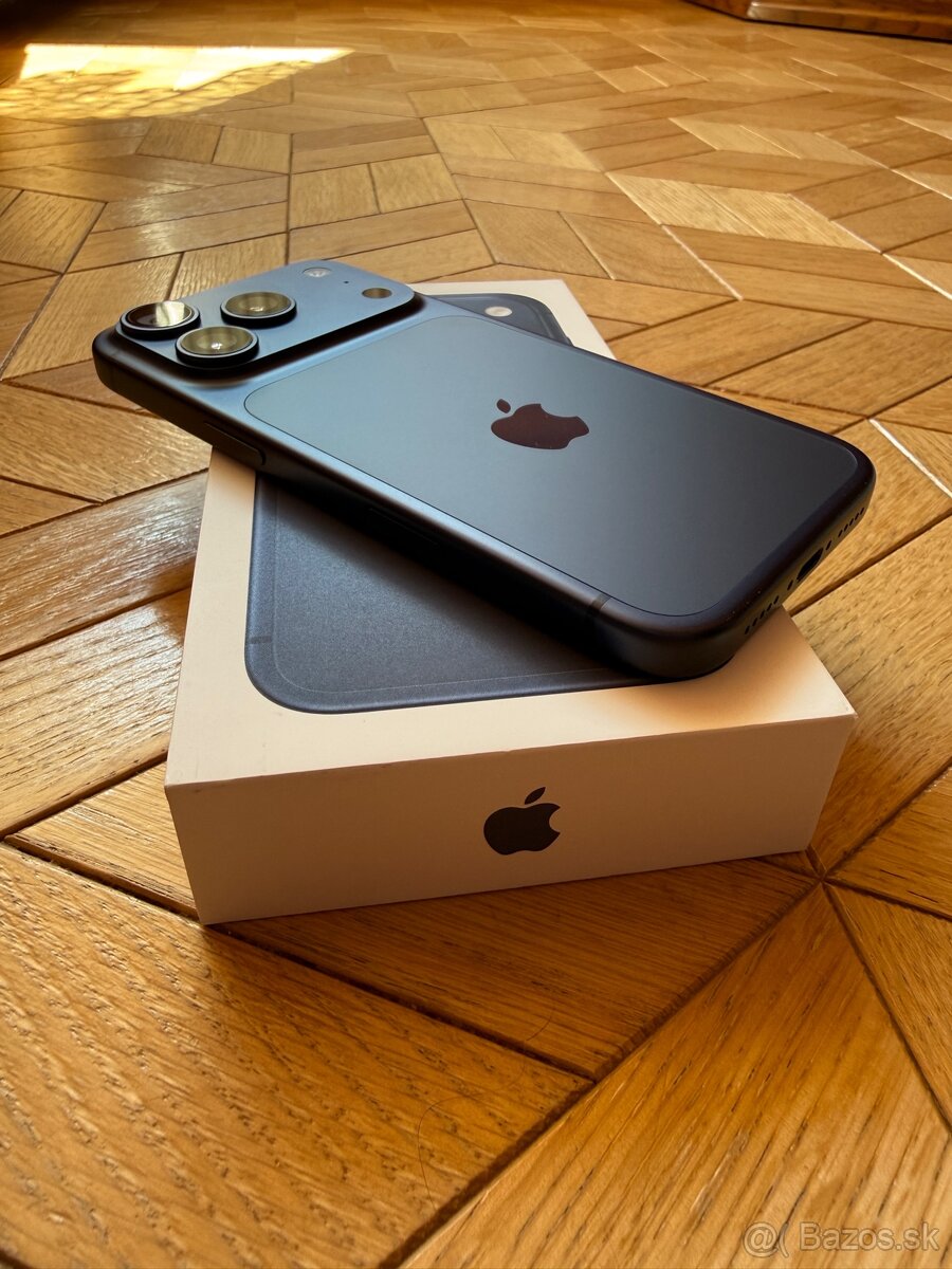 iPhone 17 PRO 256GB polnočný - 2