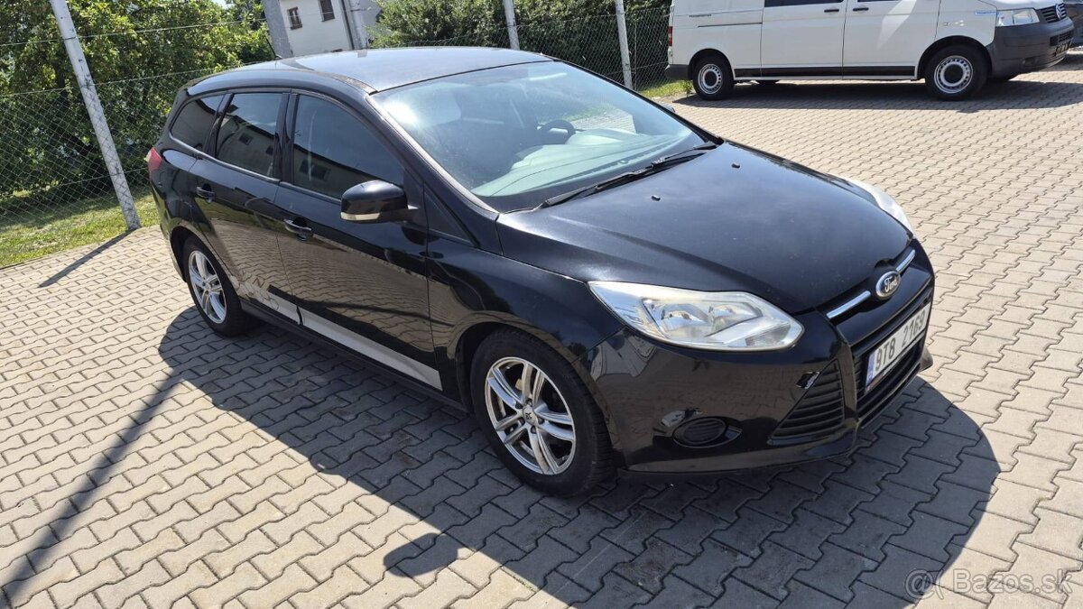 Ford Focus mk3 1.6TDCI 70kW klima - 2