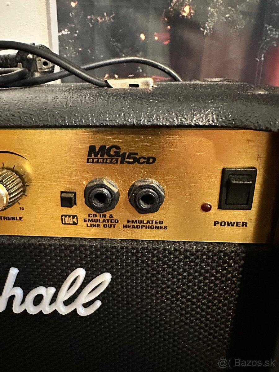 Fender Squier + Marshall MG15 CD - 2