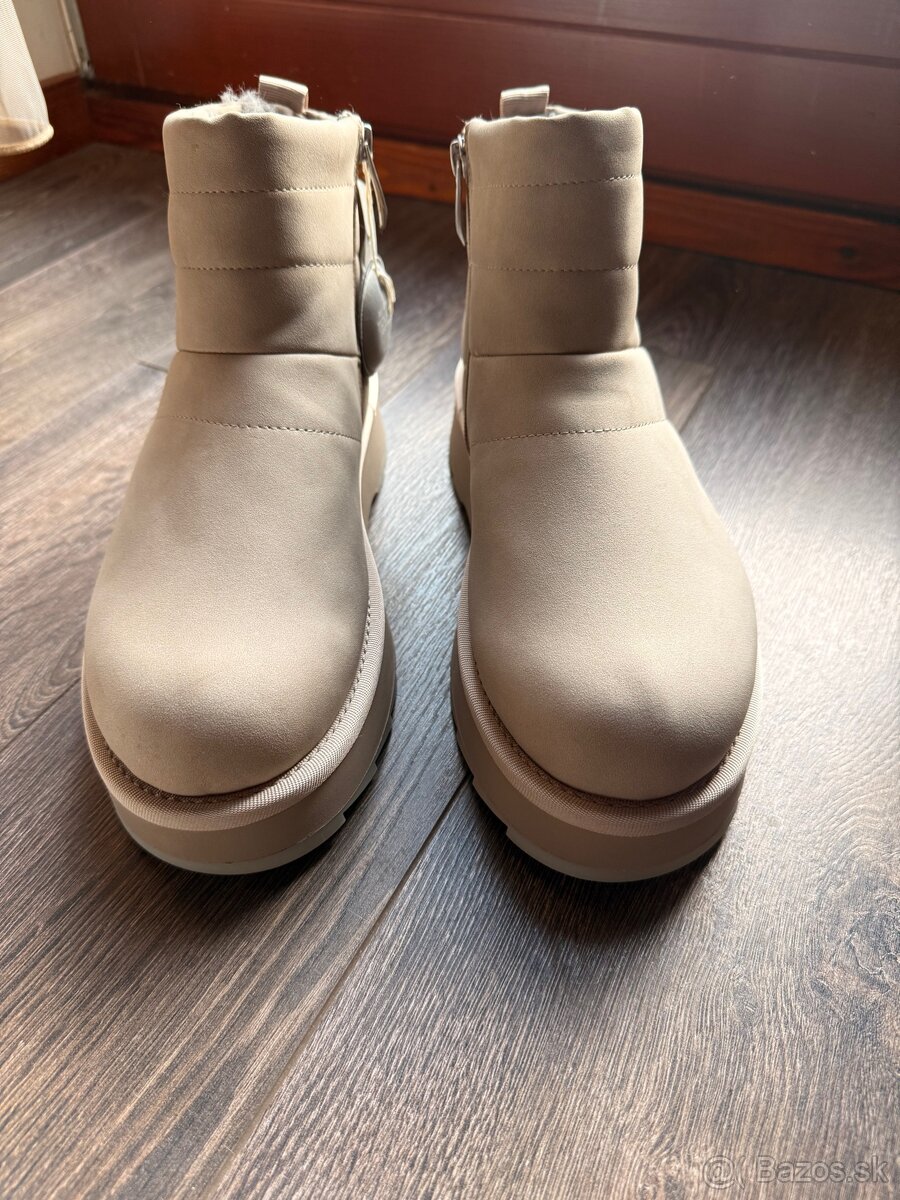 Dámske členkove čižmy - 2