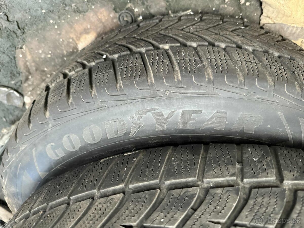 235/55 R19 Goodyear - 2