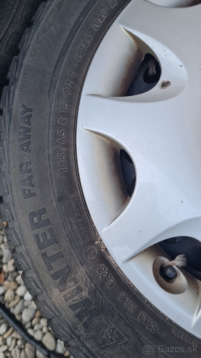 Zimna sada kolies na mercedes A 185/65/R15 - 2