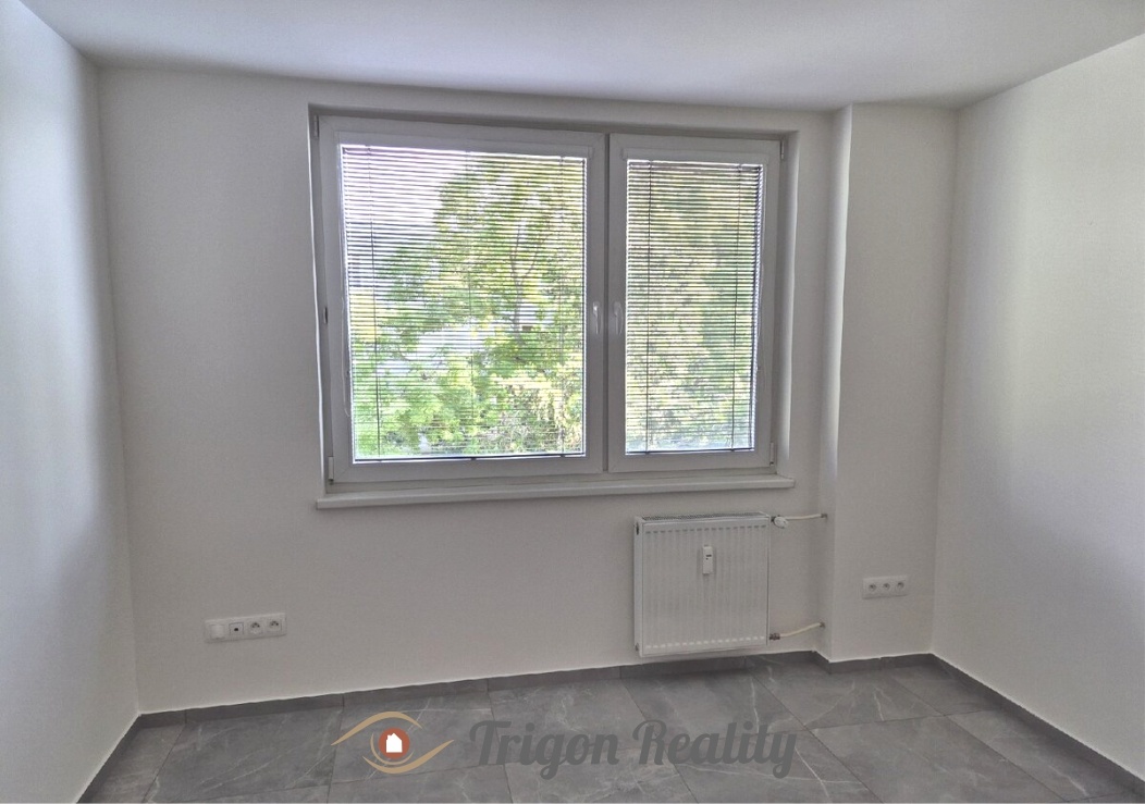 KN Komenského – Garzónka - 2