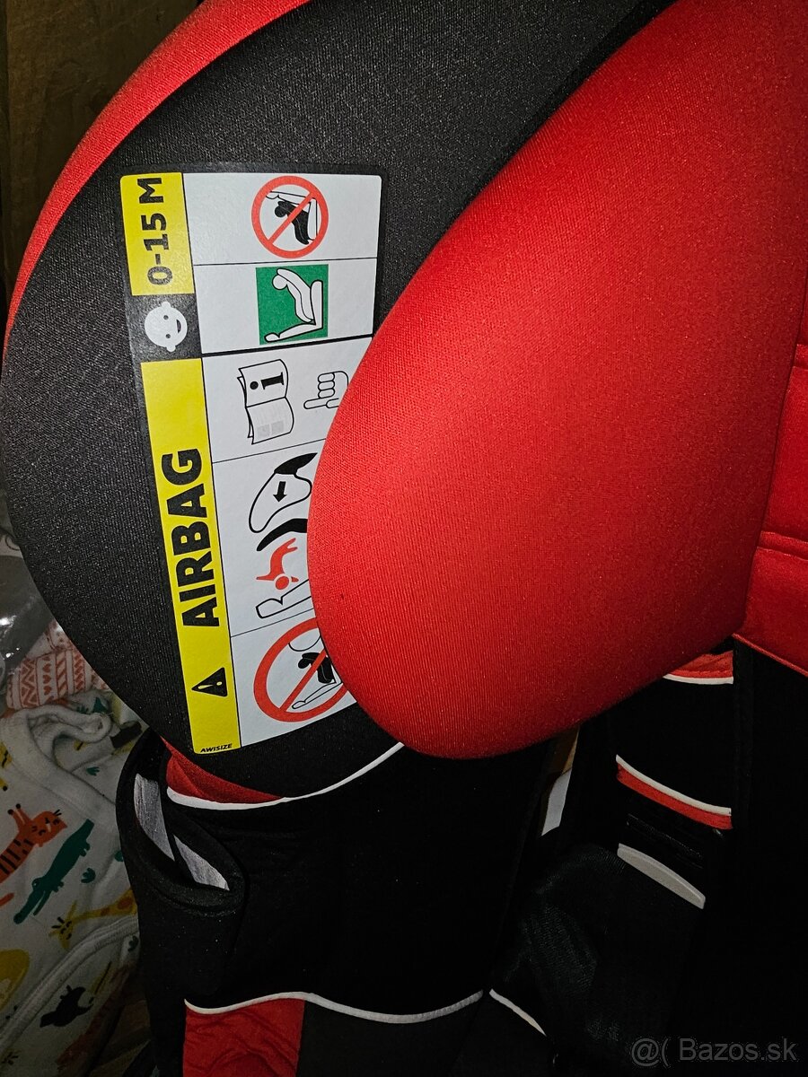 Výhodná výbava pre bábätko – autosedačka, kočík a ďalšie - 2