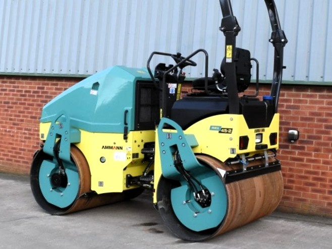 vibračný valec tandemový AMMANN ARX45-2 RV2024 váha 4,4 ton - 2