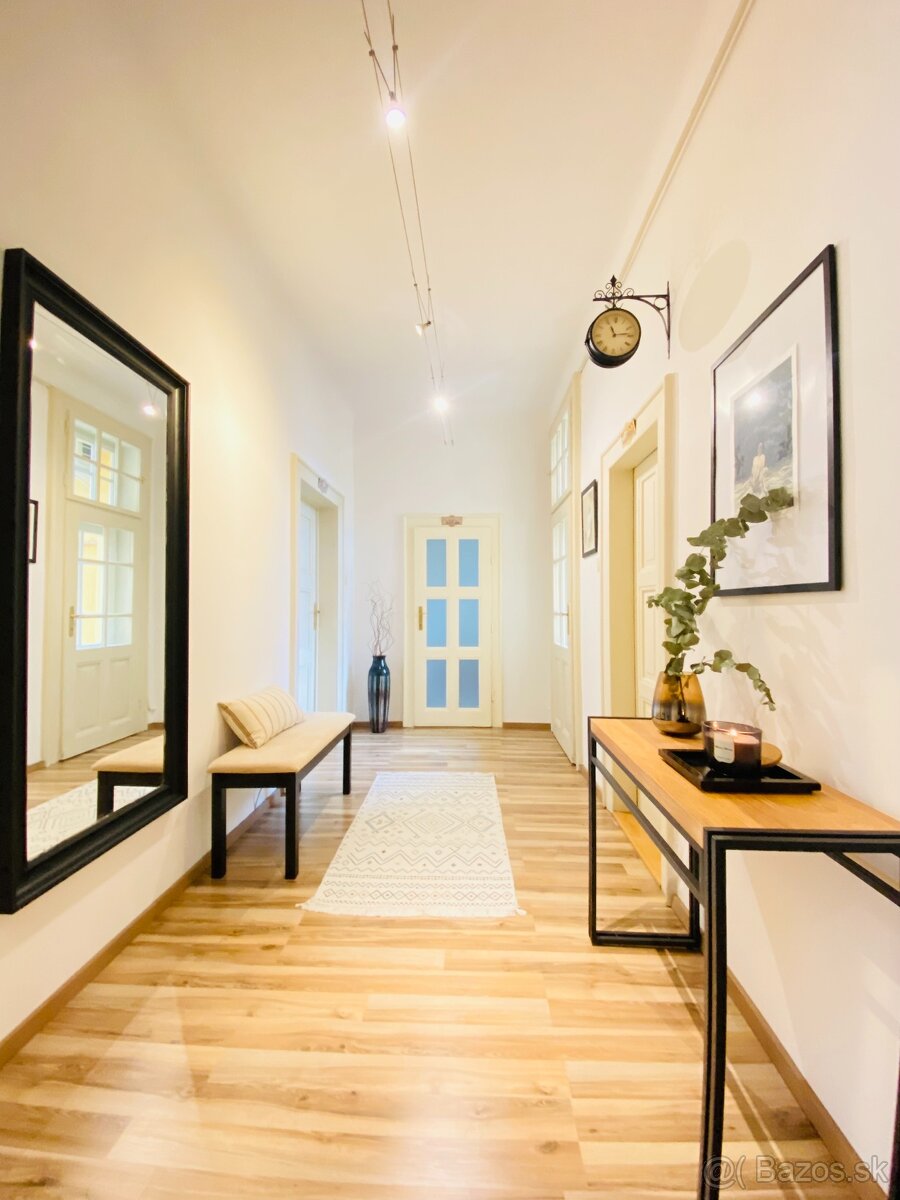 NA PRENÁJOM ELEGANTNÝ 3-IZBOVÝ BYT S BALKÓNOM, SEVER - 2