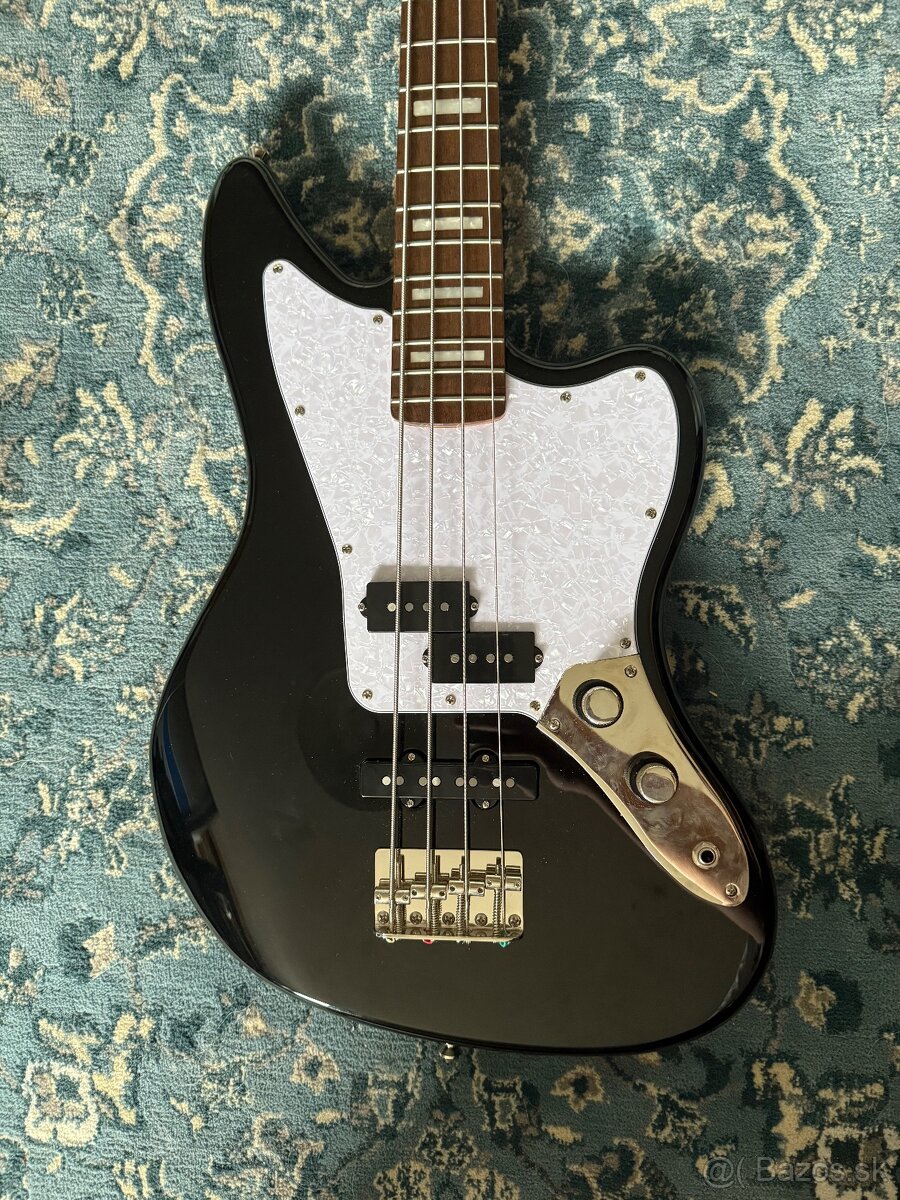 FENDER SQUIER CLASSIC VIBE JAGUAR BASS + extra pickguard - 2