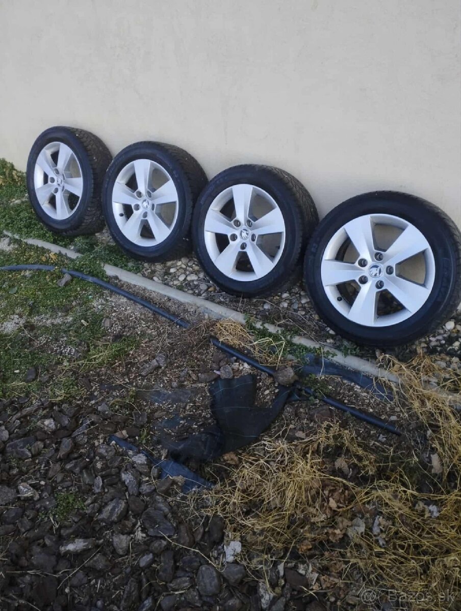 Predám kolesá škoda 5x112 R16 zimné pneu.205/55R16 - 2