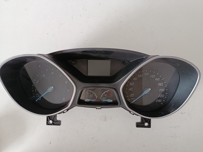 tachometer ford focus 3 bm5t10849bae 80€ - 2