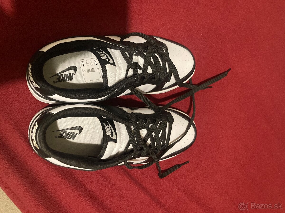 NIKE DUNK LOW BLACK AND WHITE 44.5 - 2