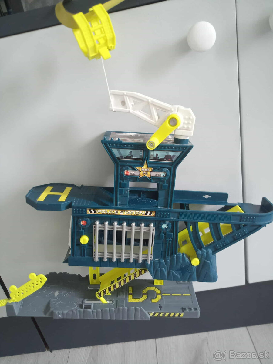 Matchbox - policajná stanica - 2