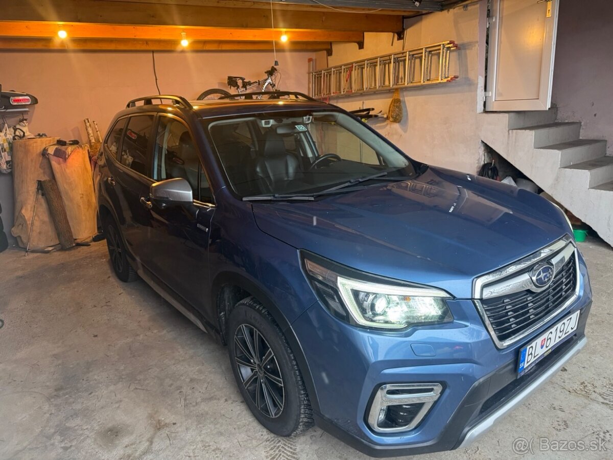 Predám Subaru Forester 2,0i MHEV Premium prvý majiteľ - 2