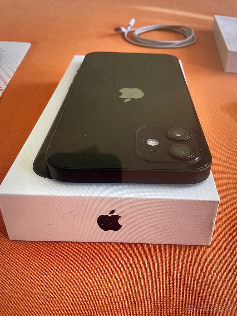 Predám iPhone 12 64GB Black - 2