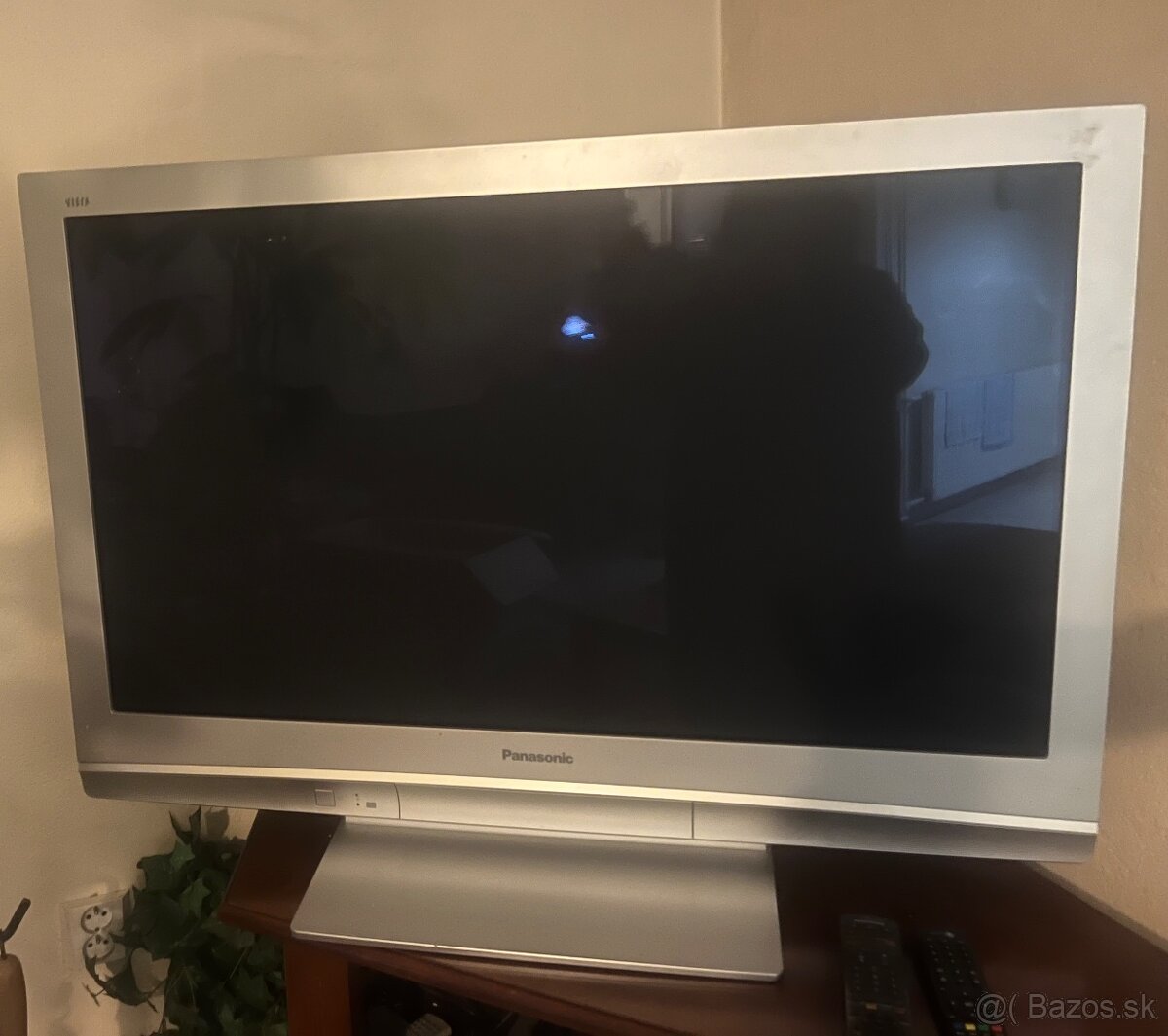 Panasonic Viera TH42-PX8ESA - 2
