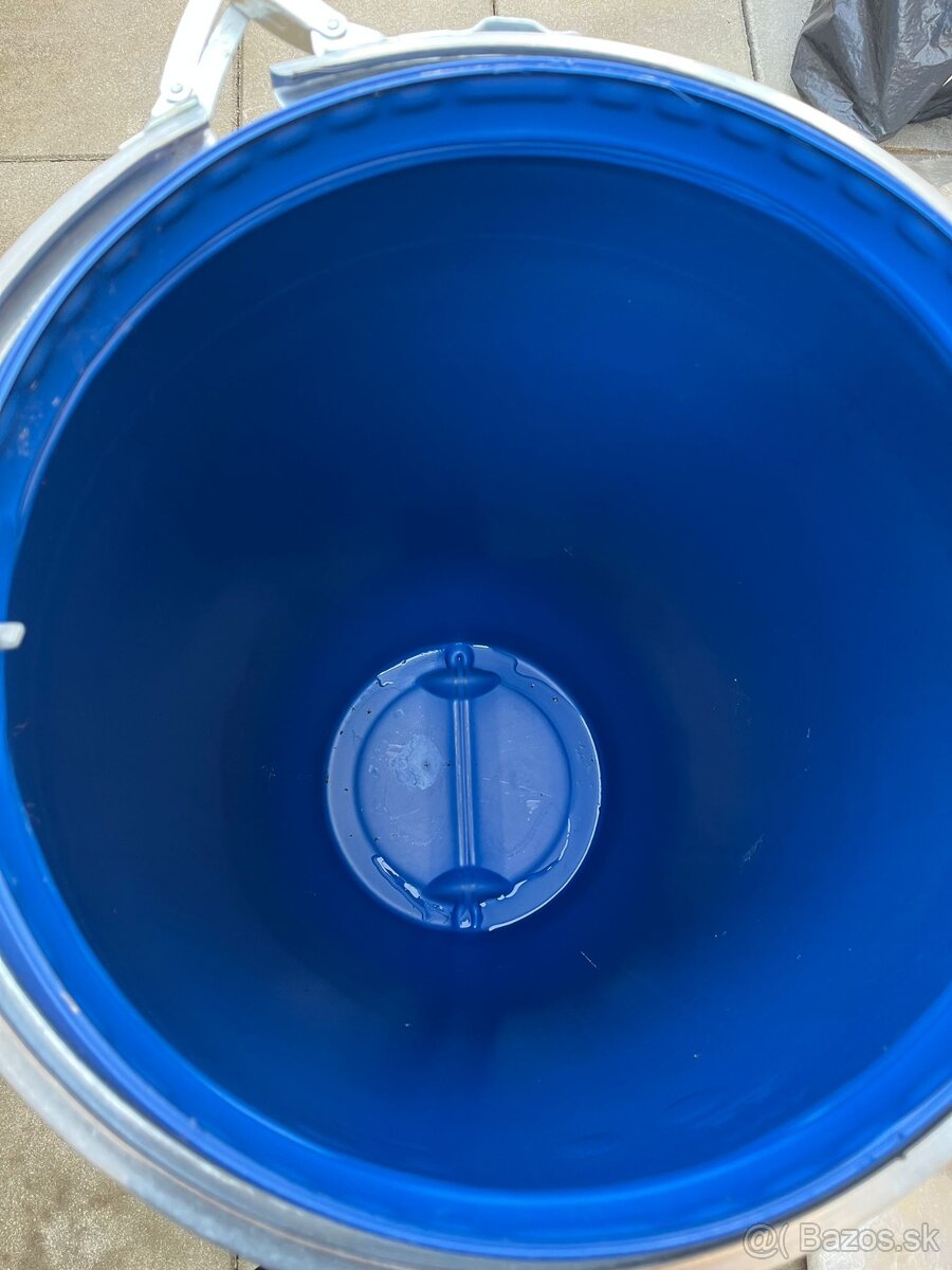 Plastový sud 220 l s vekom - 2