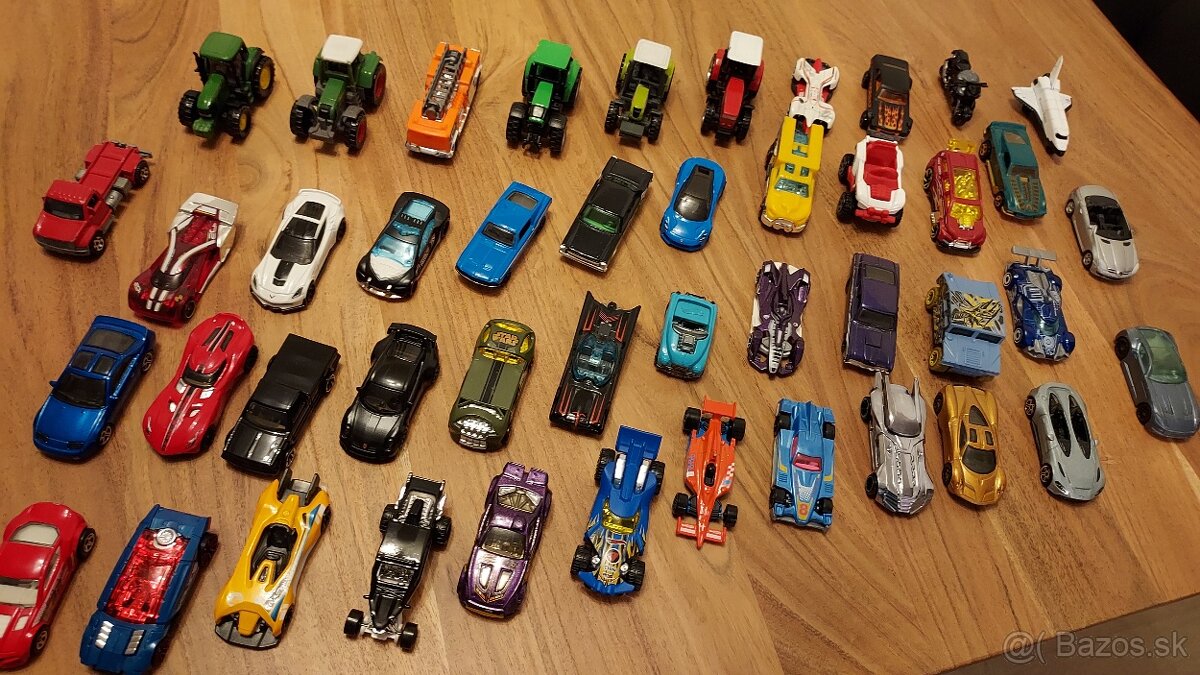 Hotwheels autíčka - 2