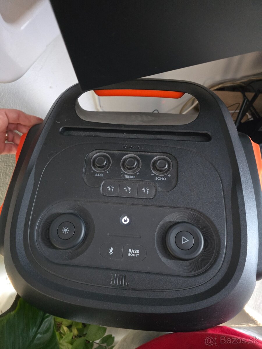 JBL710 partybox - 2