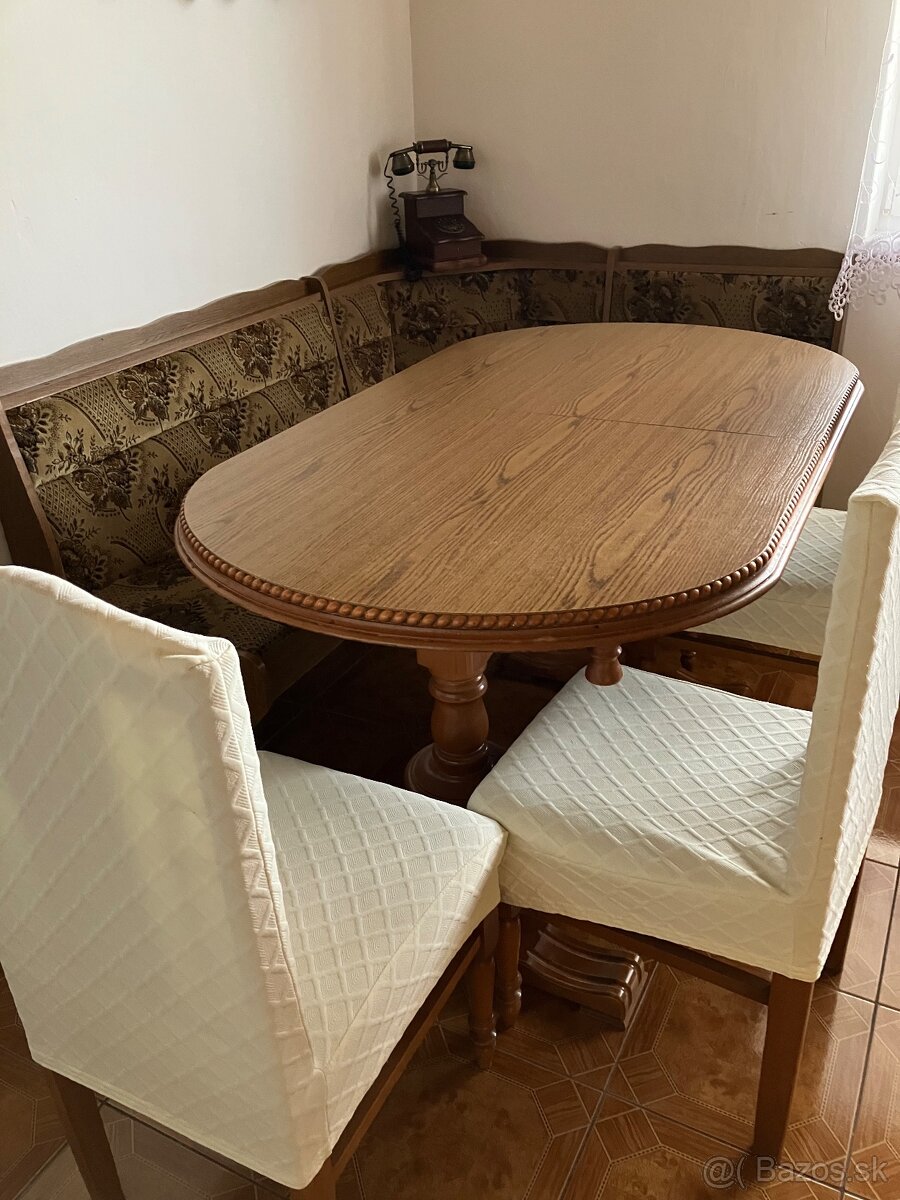 Rohová kuchynská lavica, stôl a 3 stoličky - 2
