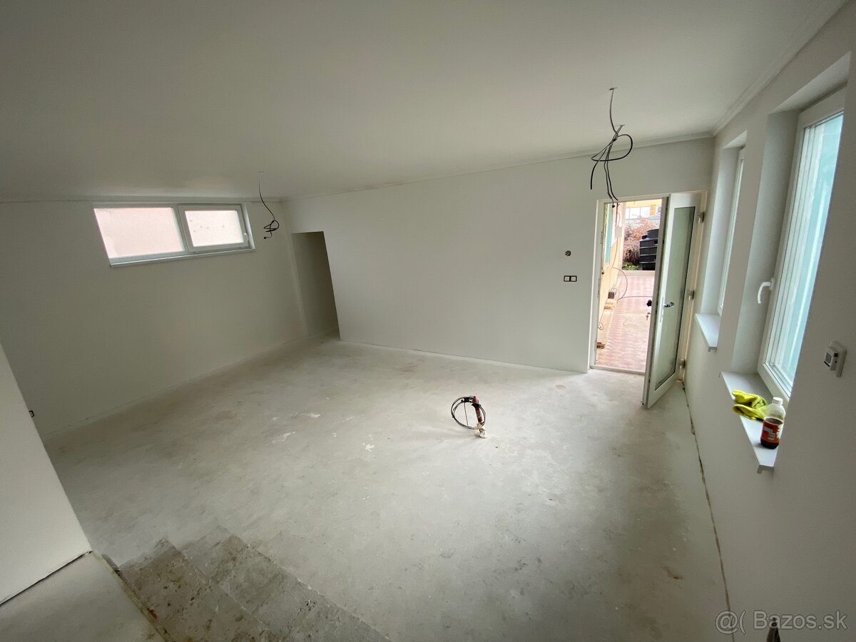 Stavebné práce a rekonštrukcie - 2