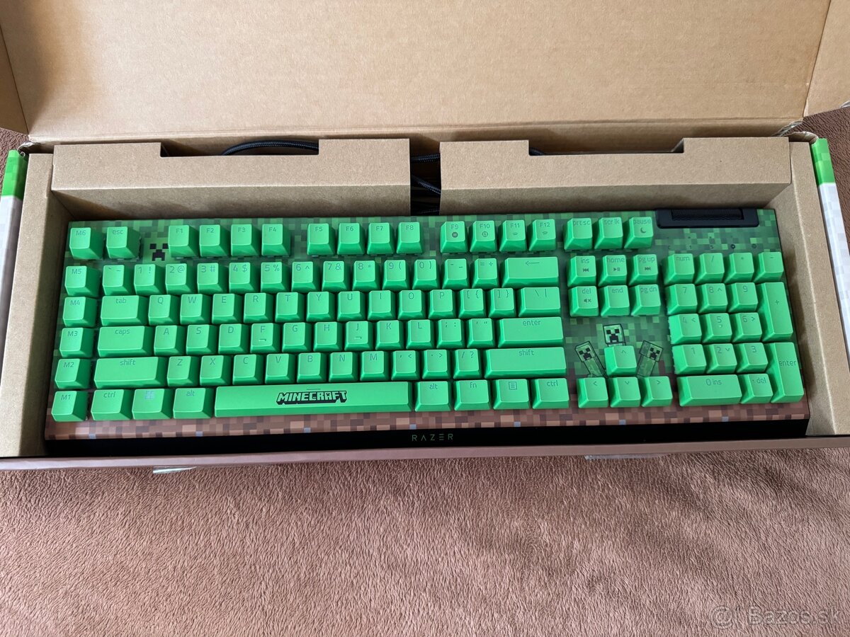 Minecraft klávesnica Razer BlackWidow V4 X Green Switch - 2