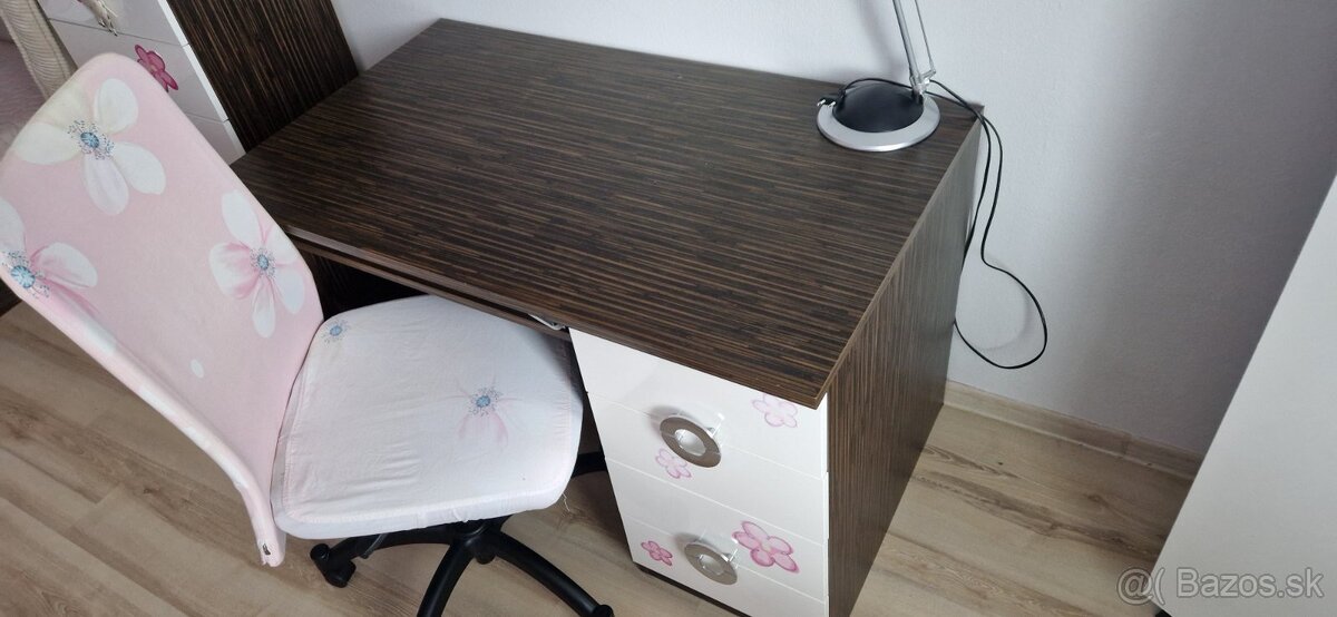 Pracovný stolík so stoličkou zdarma - 2