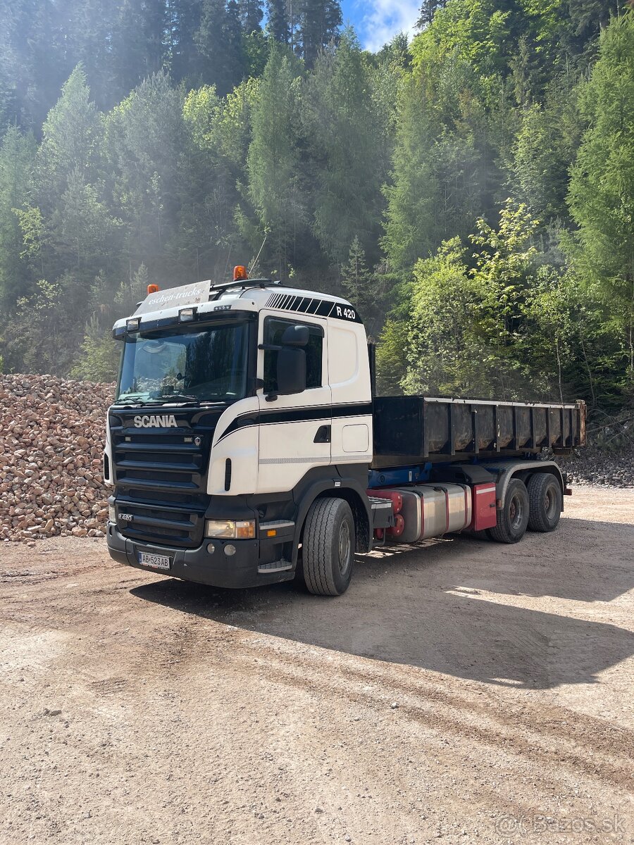 Hakovy nosic kontajnerov Scania - 2