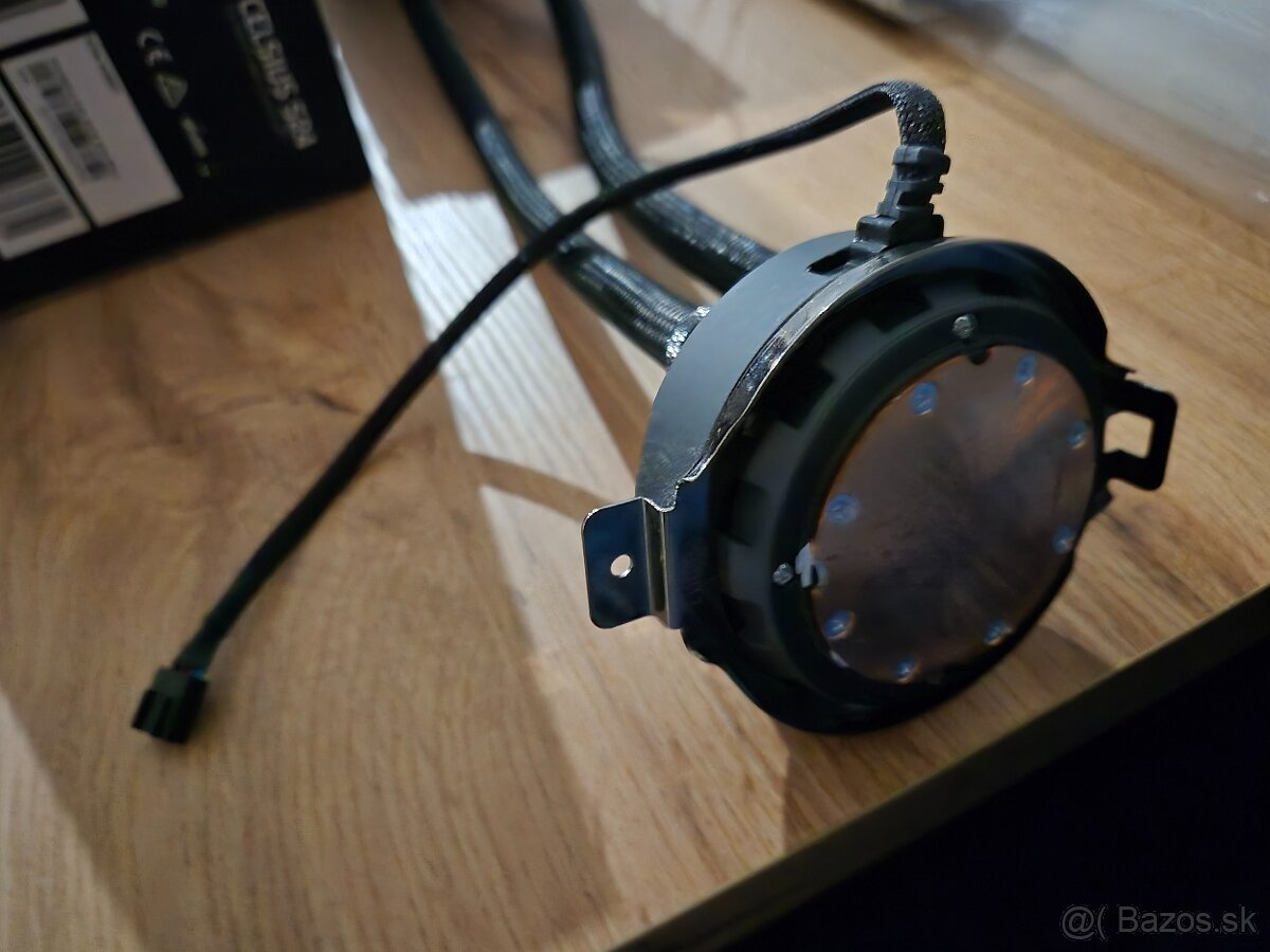 Predám Fractal Design Celsius S24 - 2