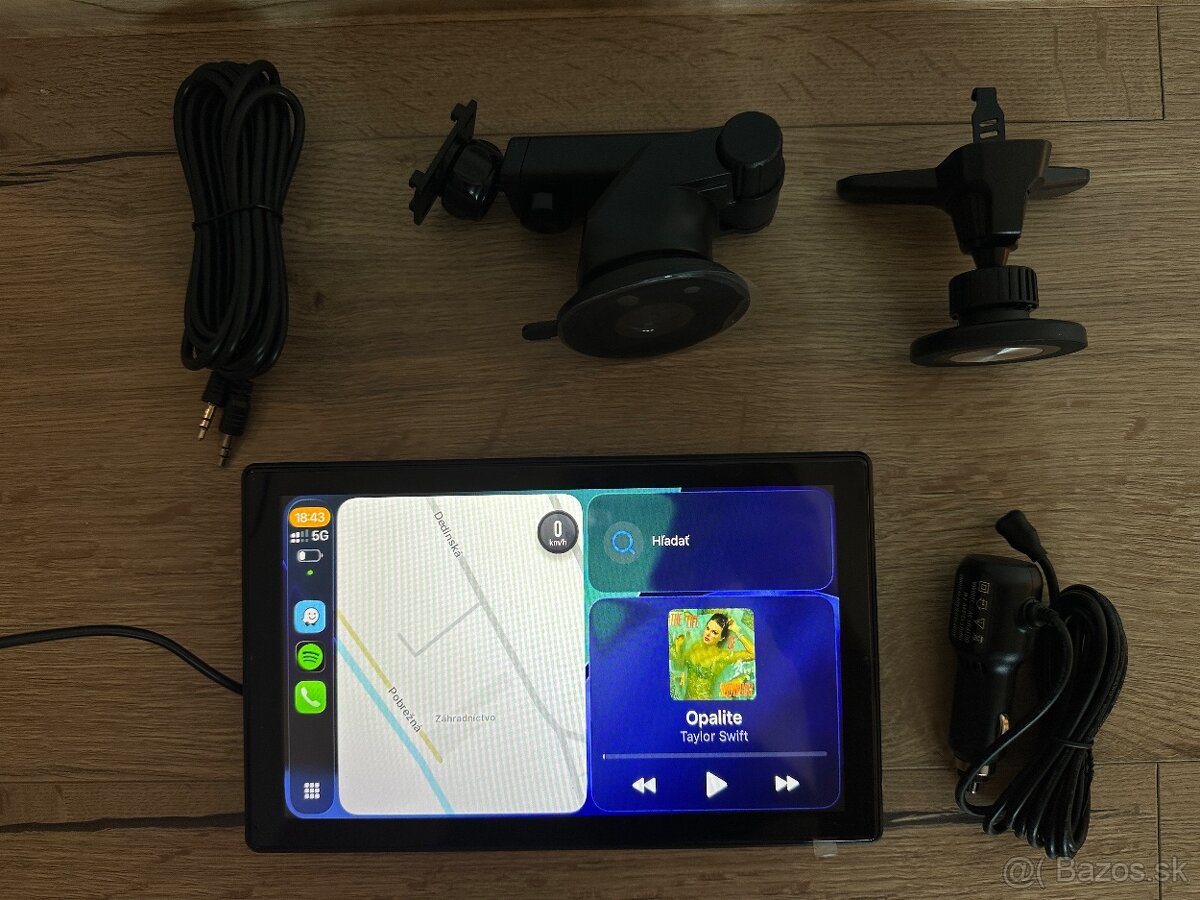 Monitor (obrazovka) do auta s bezdrotovym carplay - 2