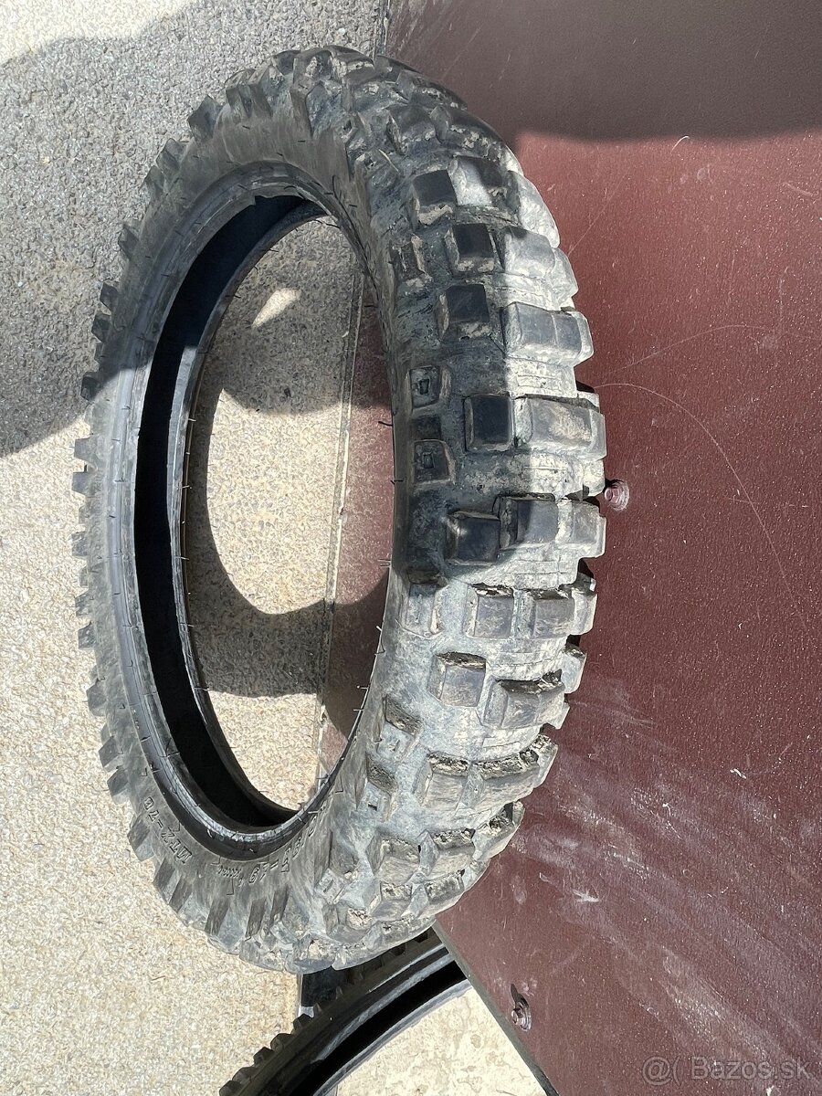 Pneu 110/90 r19 - 2