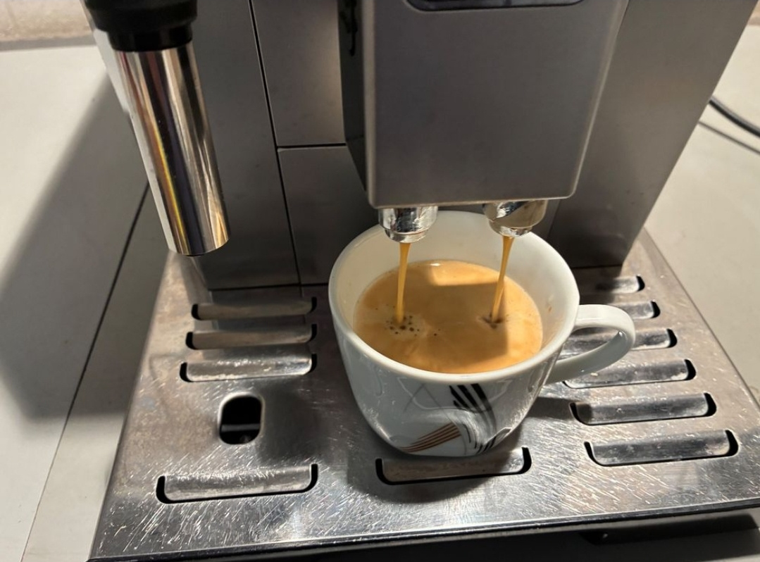 Delonghi Eleta Plus v TOP stave (dohoda možna) - 2