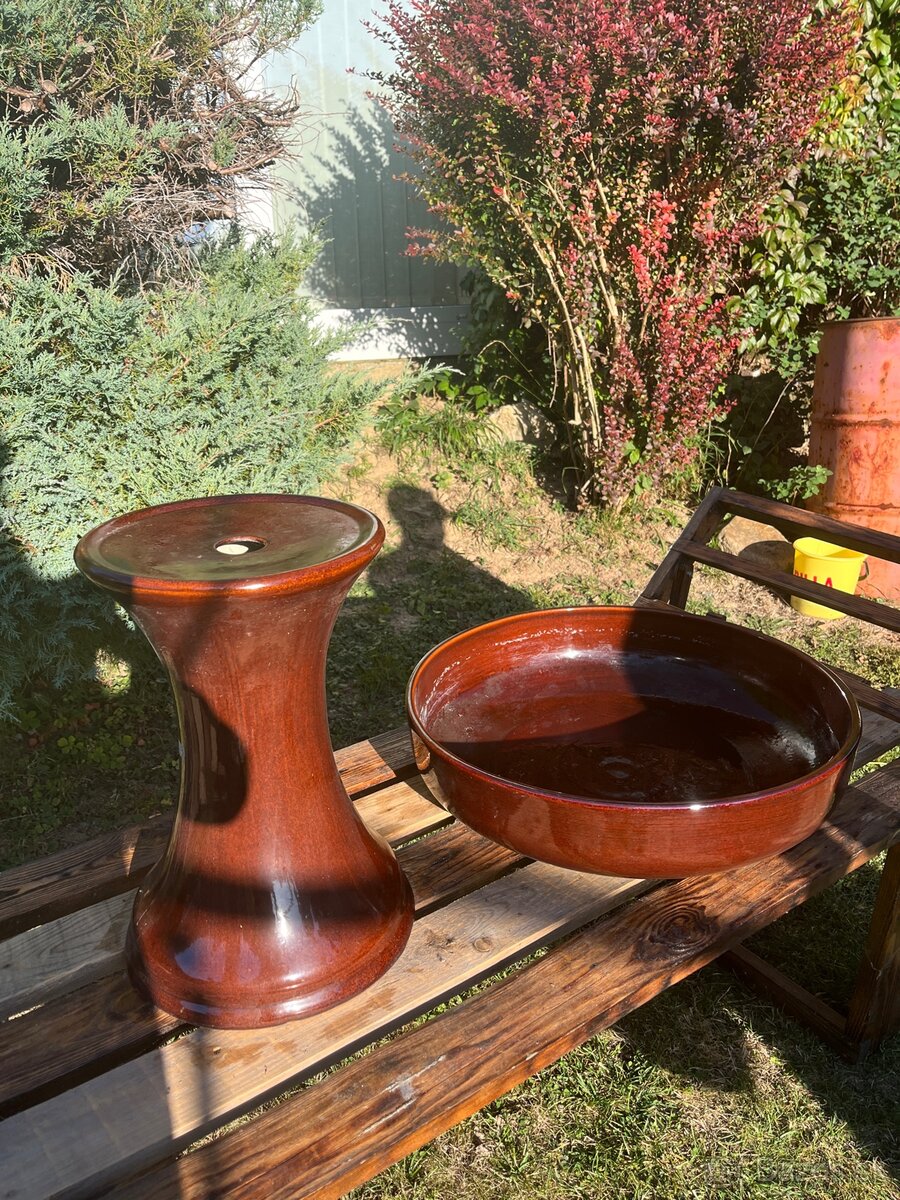 Predám Keramický kvetináč s nohou - 2