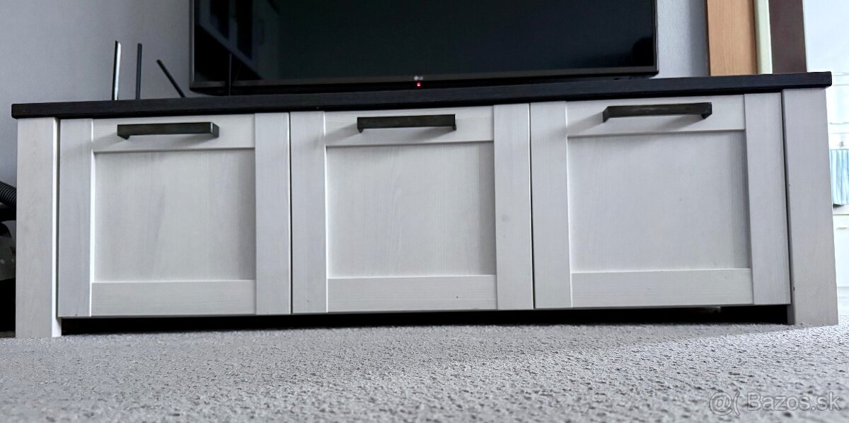 Kvalitna obyvacia stena James Wood - 2