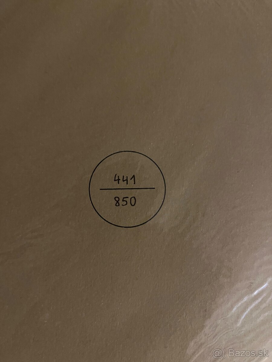 Čierne diery Stratena Bratislava kniha - 2