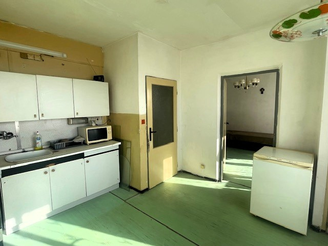 TOP LOKALITA - 1i byt na Malinovského ul. v Brezne - 2