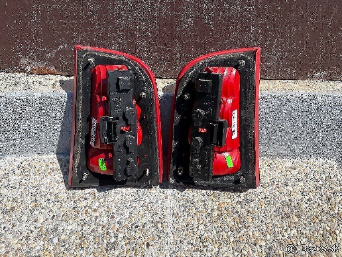 Zadné svetlá Octavia I combi - 2