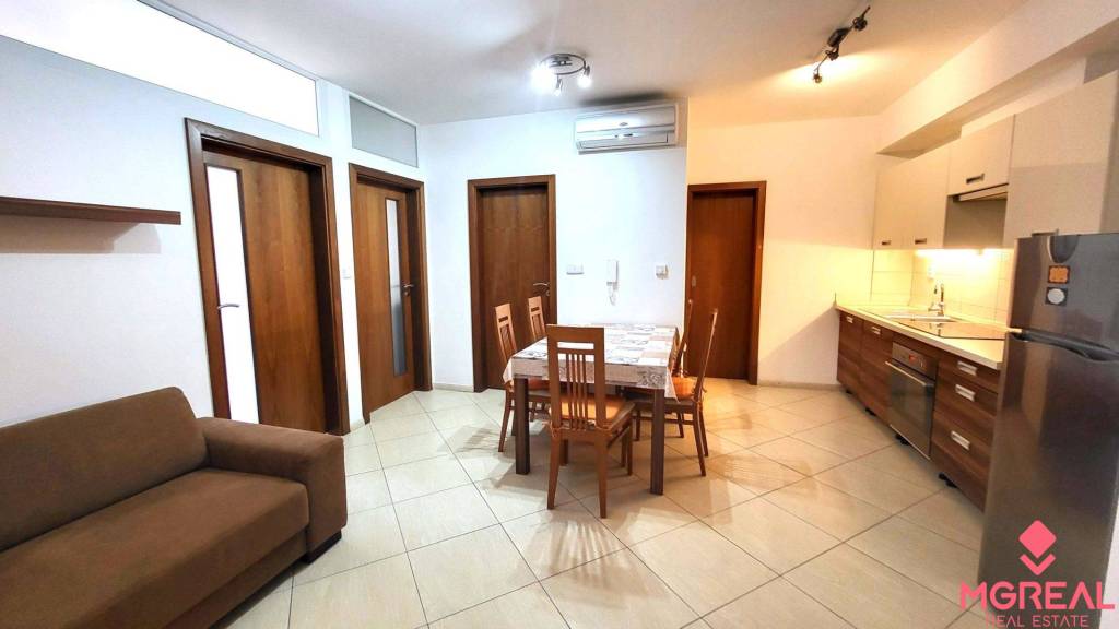 Prenájom 3izbový byt Topoľčany - centrum - 2