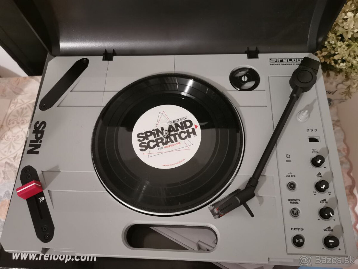Reloop SPiN DJ Turntable (Custom) + Bonus - 2