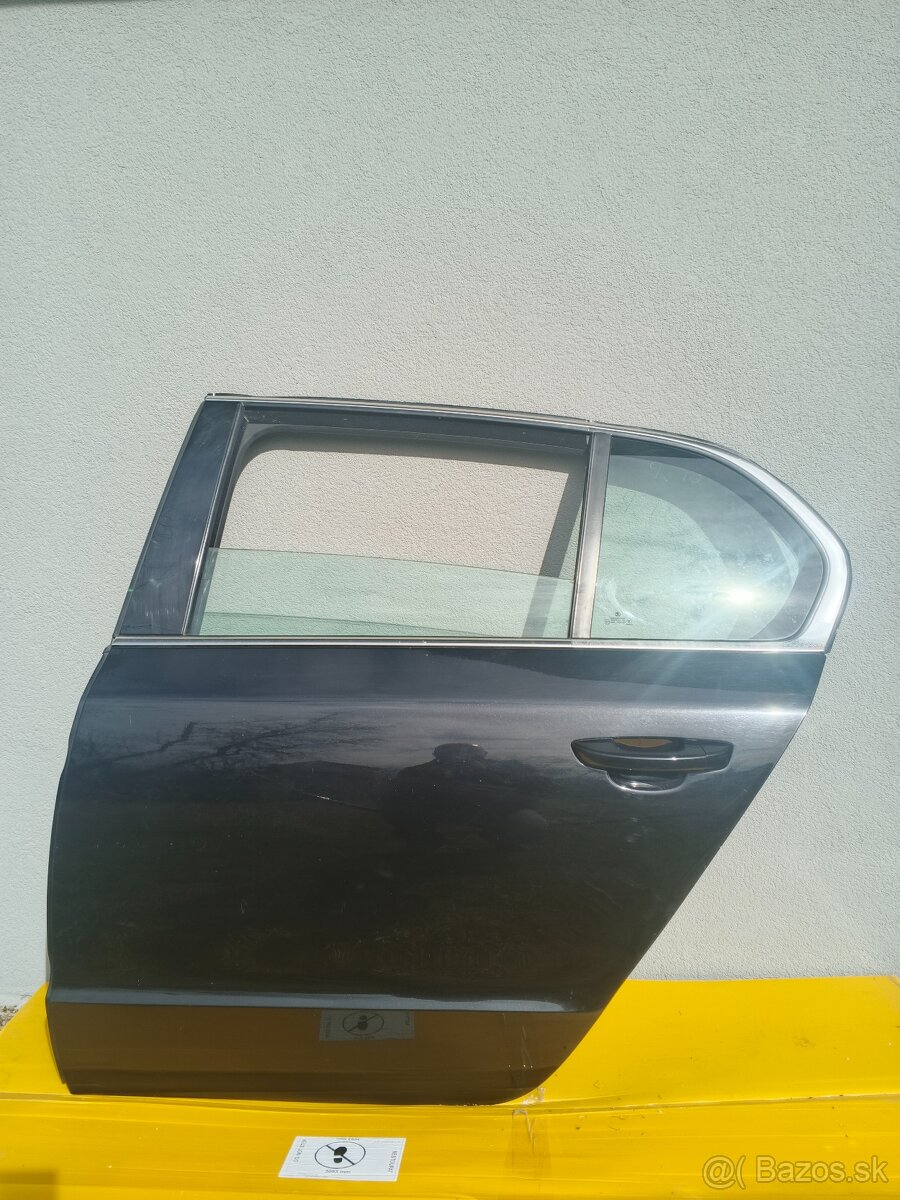 ✅ Škoda Superb 2 ✅ ľavá strana sedan čierna - 2