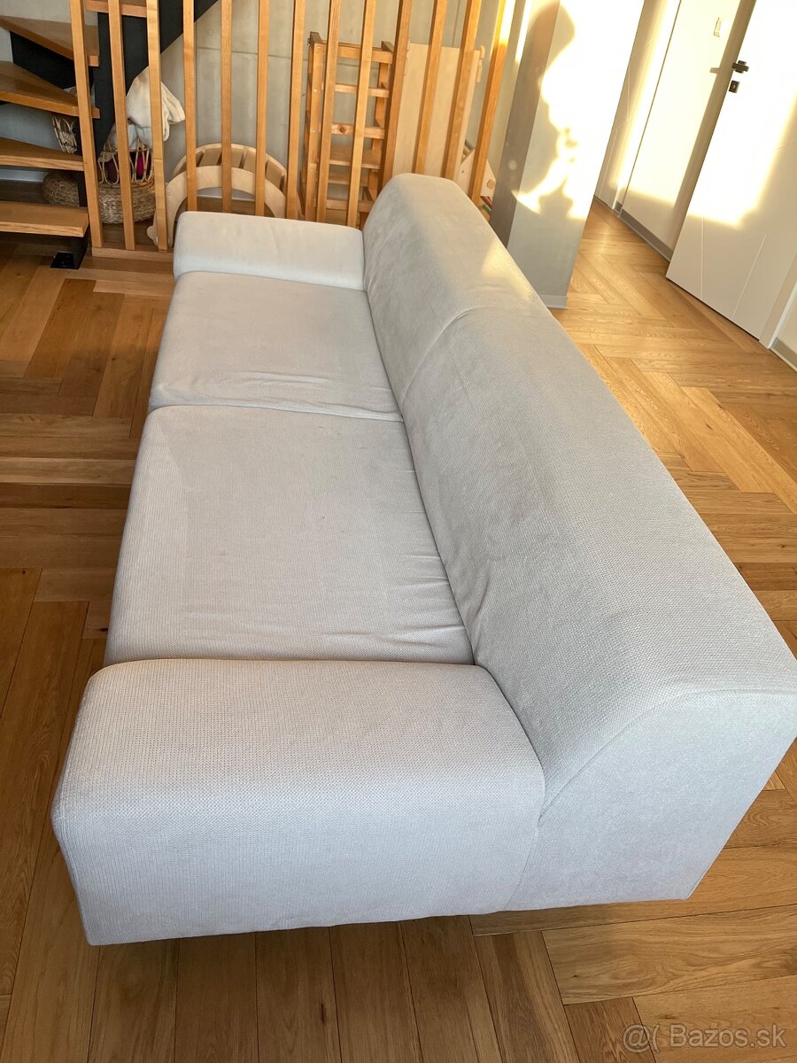 Moderná trojsedačka - 2