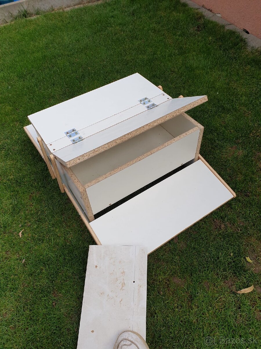 Krmitko pre nosnice - 2