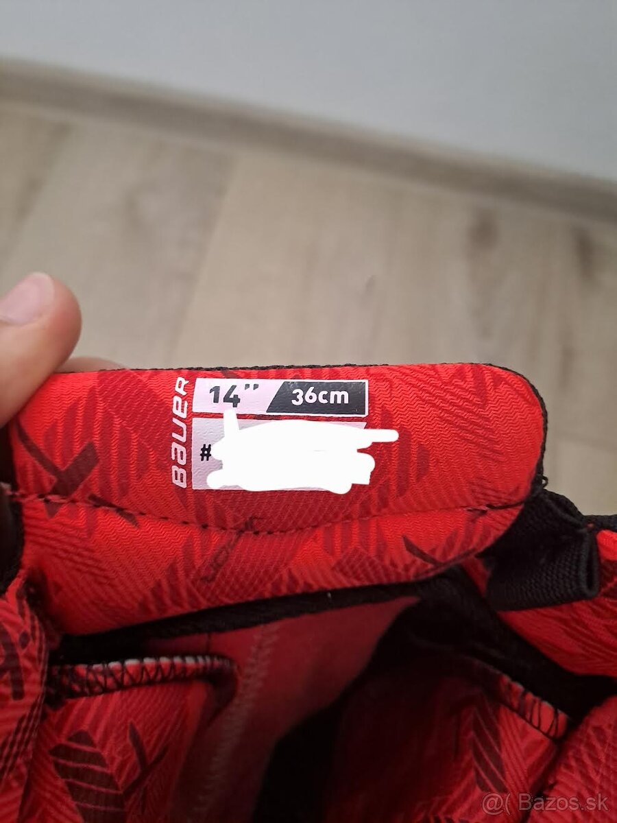 Predám kompletnú hokejovú výstroj🏒 - 2