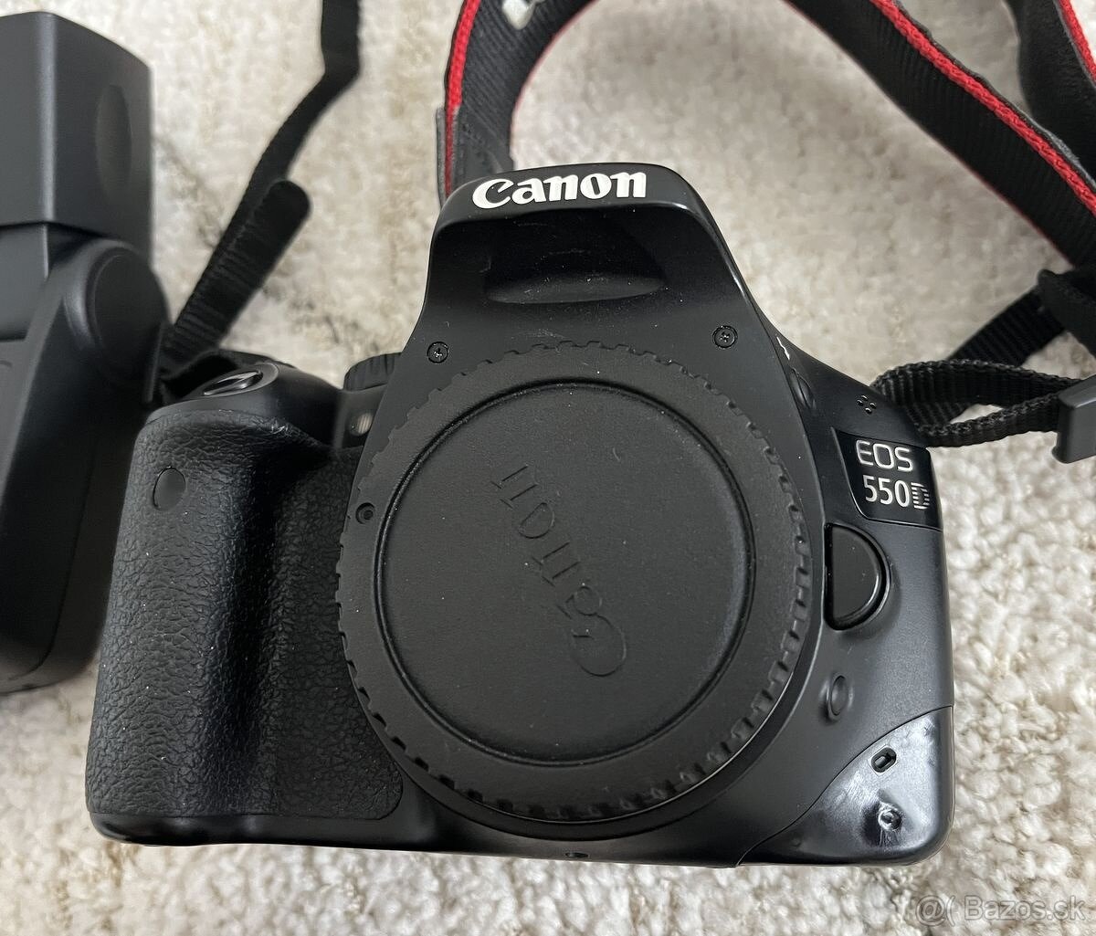 Canon EOS 550D + 2x objektív, blesk, brašňa - 2