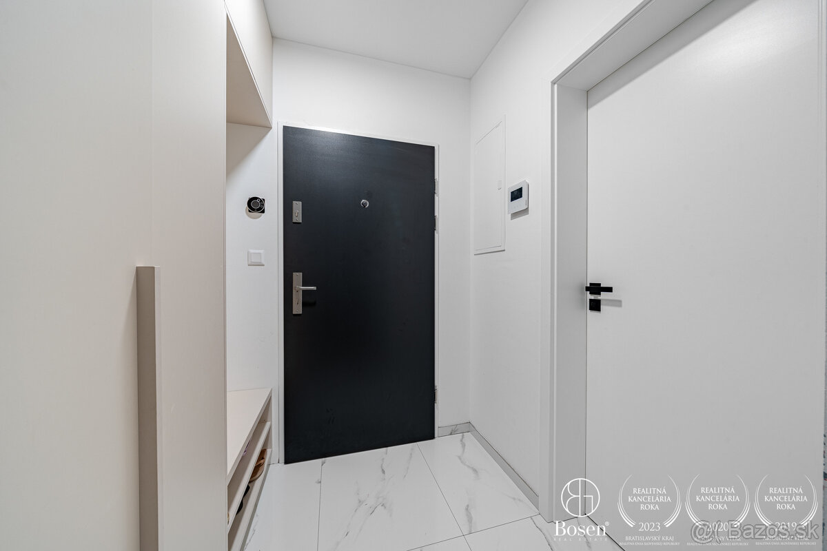 Na predaj atraktívny 3-izbový mezonet s podkrovím v – foto 2