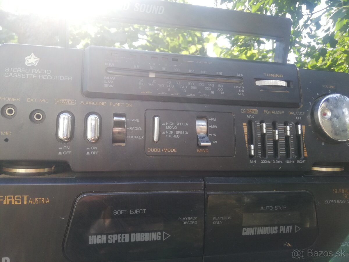 Boombox First austria farebna hudba - 2