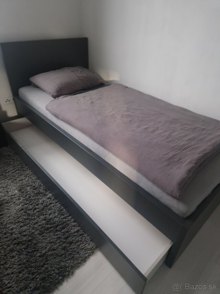 Predám kvalitnú posteľ - 2