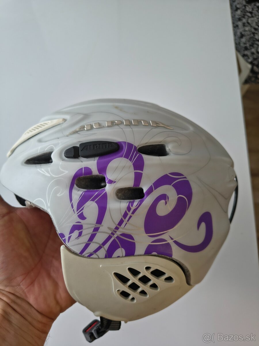 Dievčenské prilba - 2