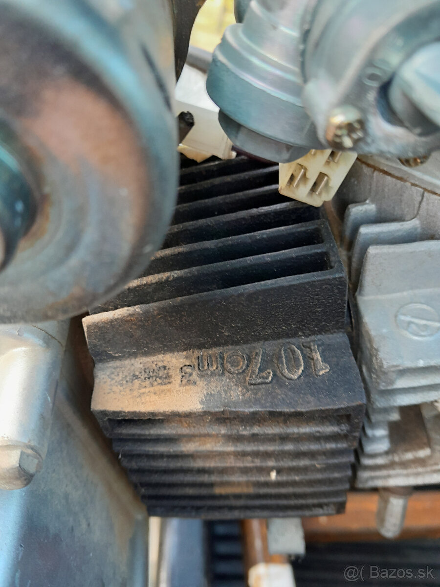 motor zo štvorkolky + diely - 2