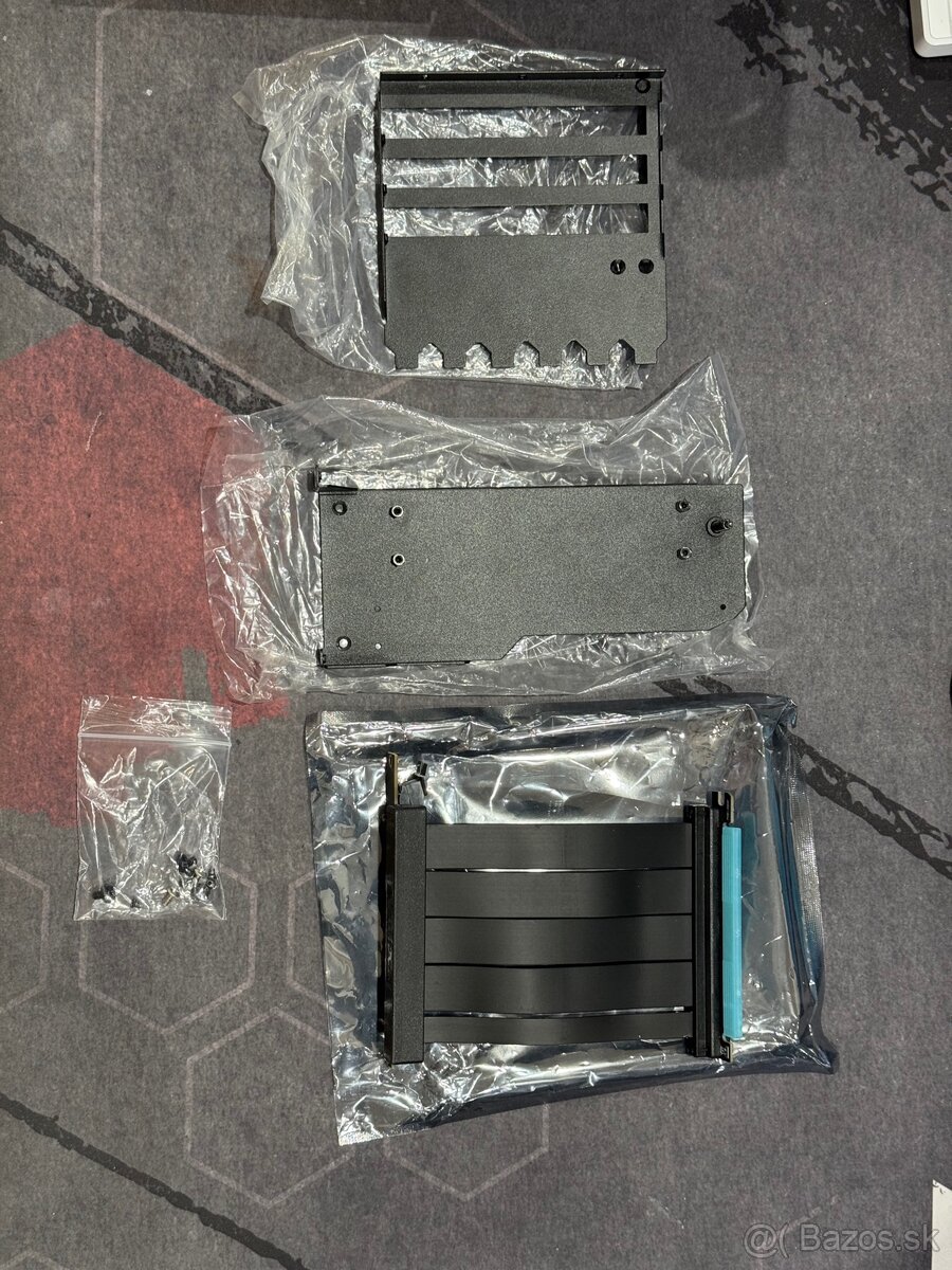 Vertical GPU Mount (Vertikálny GPU Stojan) - 2